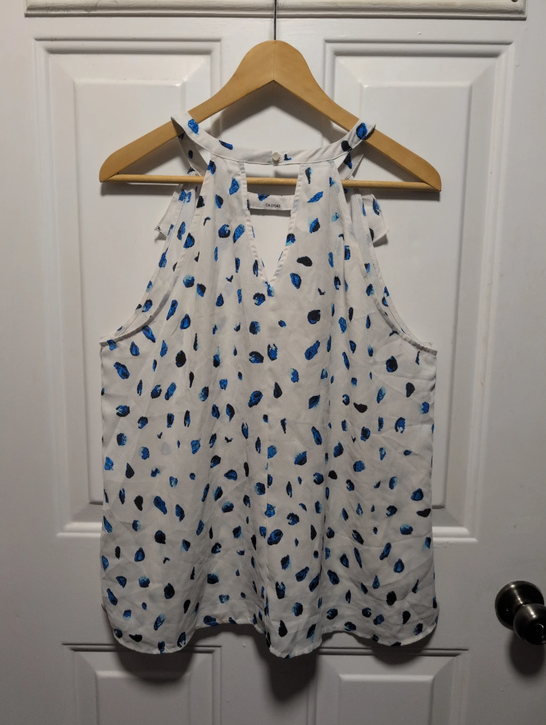 White & Blue Print Halter Top - photo 4