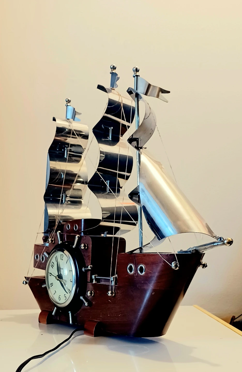 MCM United Clock Corp. Ship Clock & Night Light