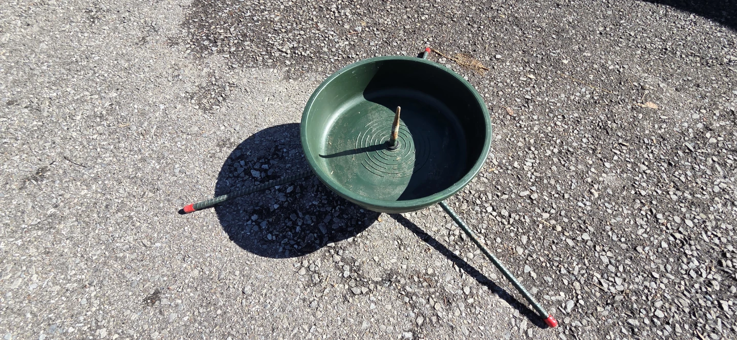 Green Christmas Tree Stand - photo 3