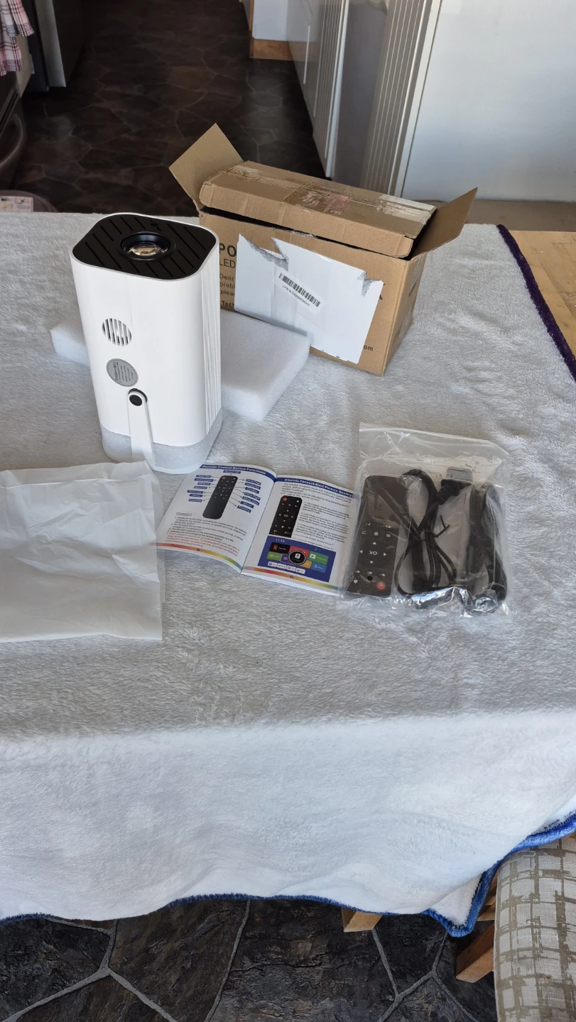 YGSKK Mini Projector with WiFi 6 & Bluetooth 5.3