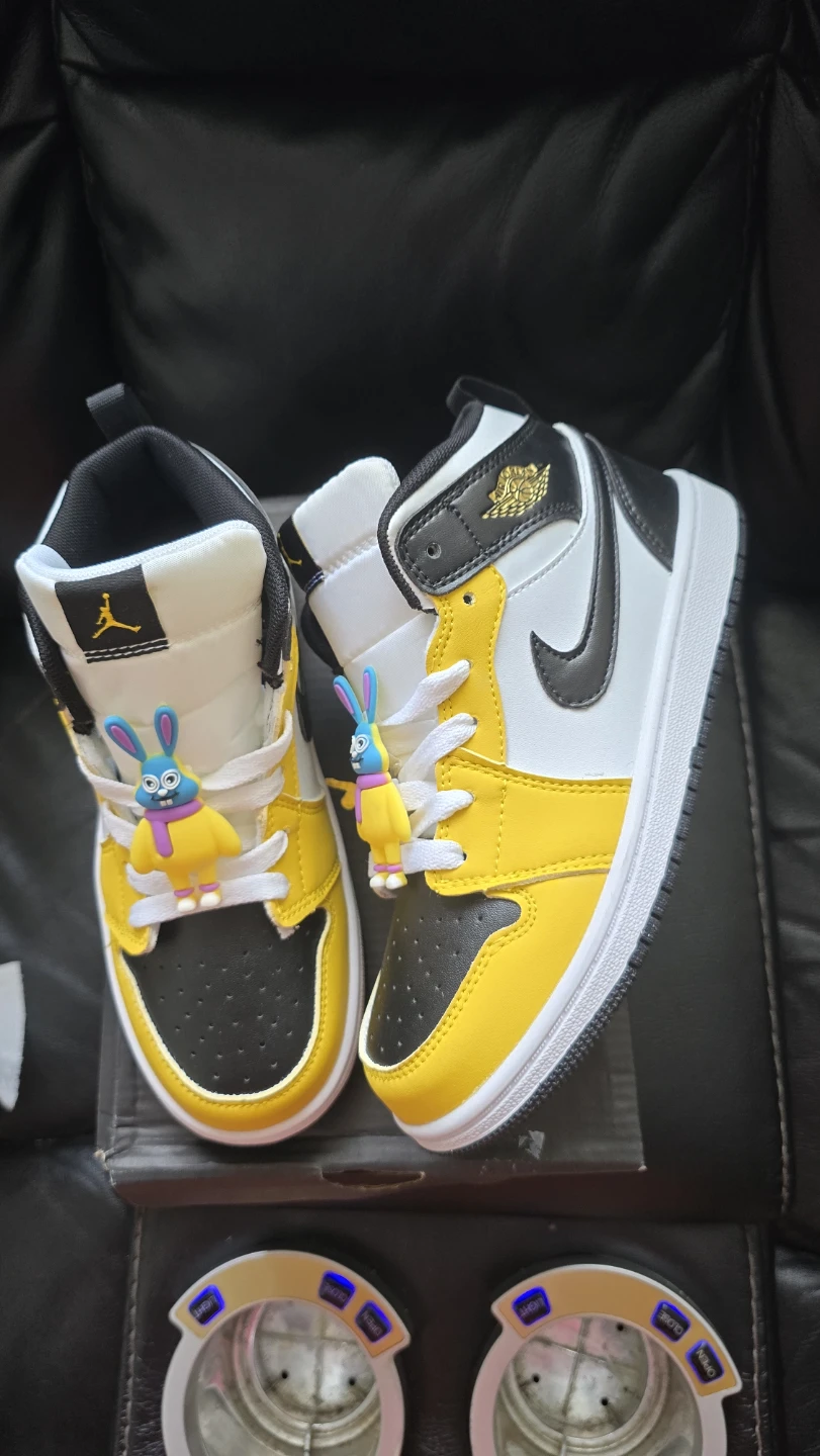 Brand new Jordan 1 size 3Y boys for sale