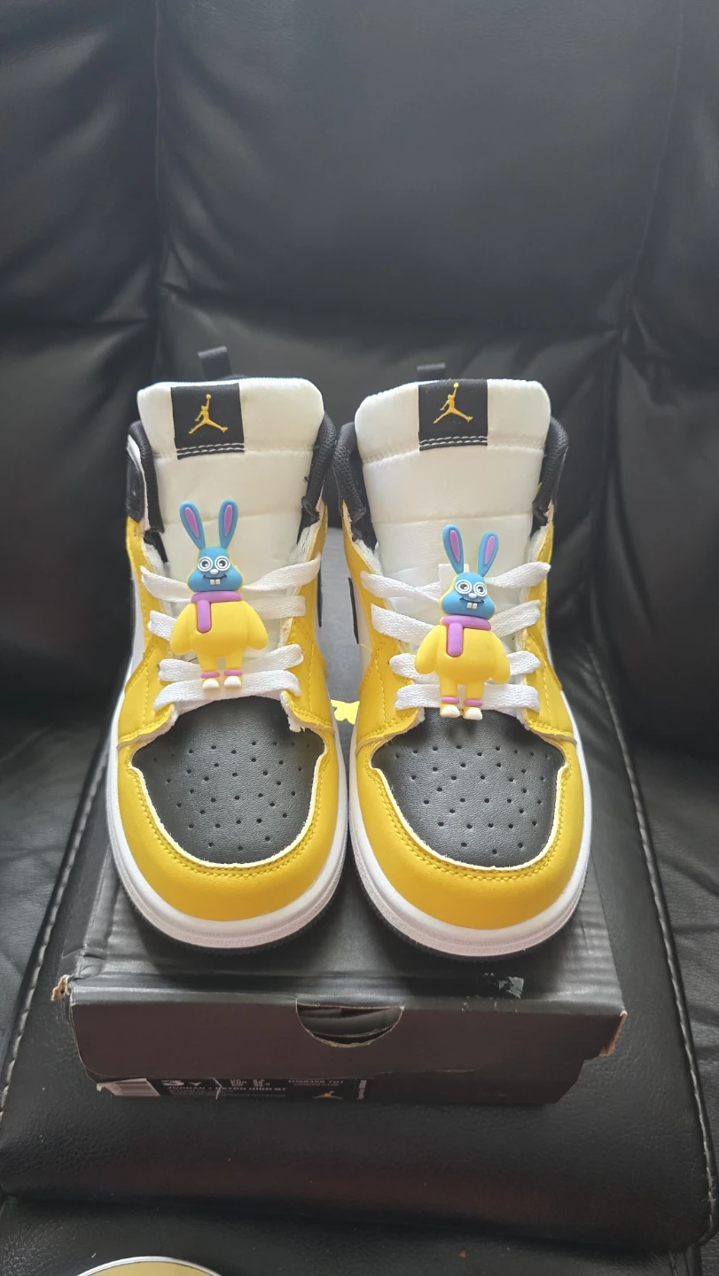 Brand new Jordan 1 size 3Y boys for sale - photo 3