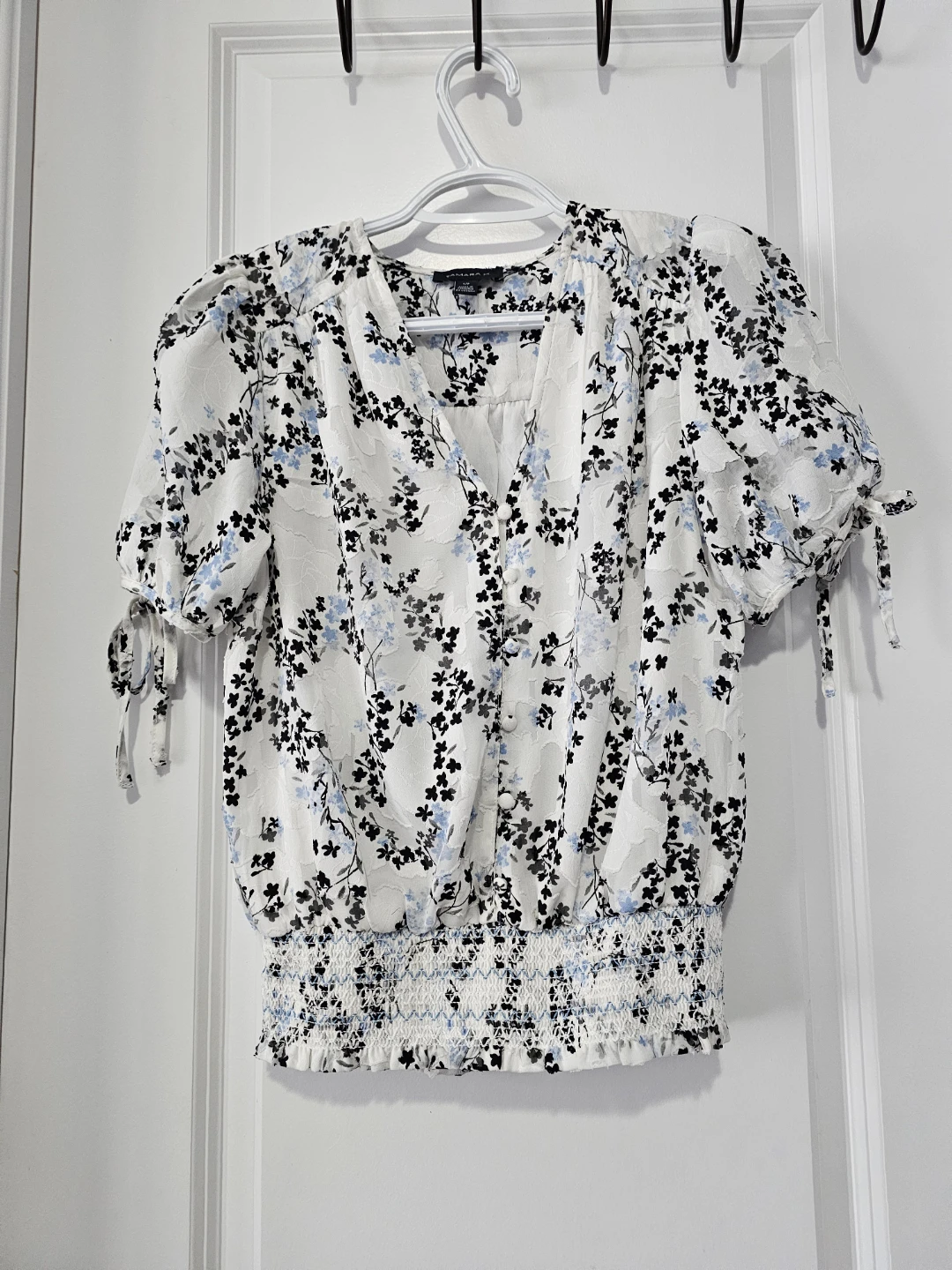 White Floral Blouse - photo 3