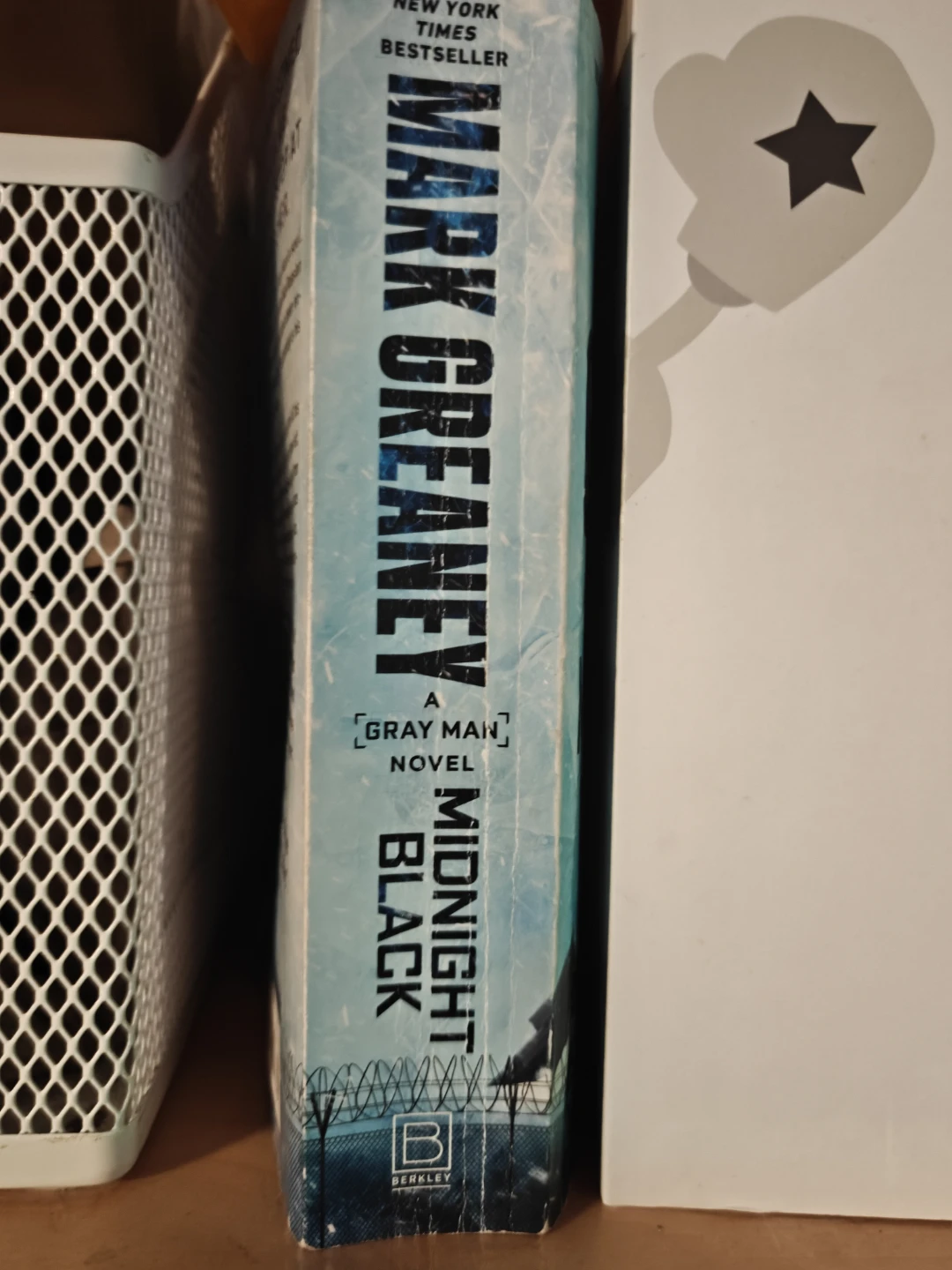 Mark Greaney A Gray Man Novel Midnight Black Paperback - photo 3