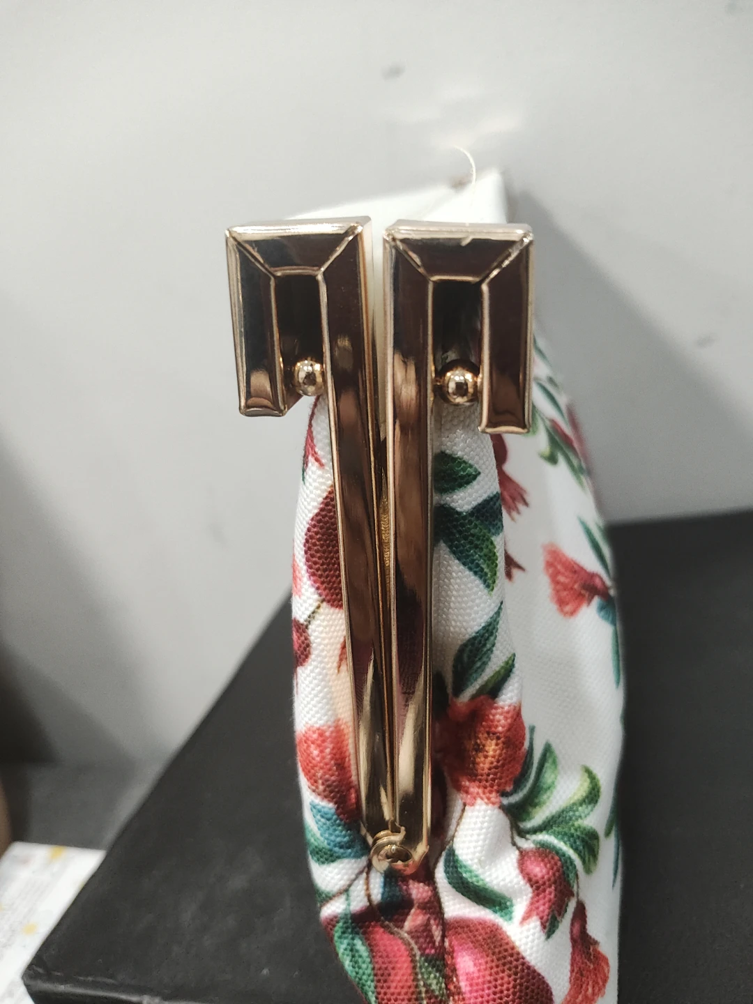 Clutch purse with pomegranate pattern - photo 3