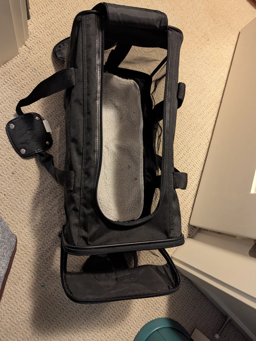 Amazon Basics Pet Carrier Bag - photo 4