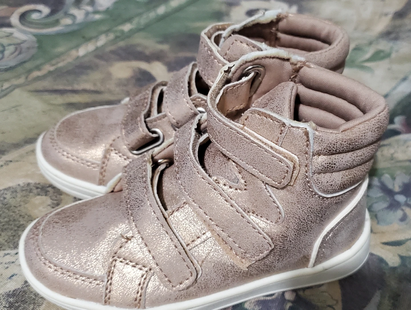 Rose Gold High-Top Sneakers 🧡