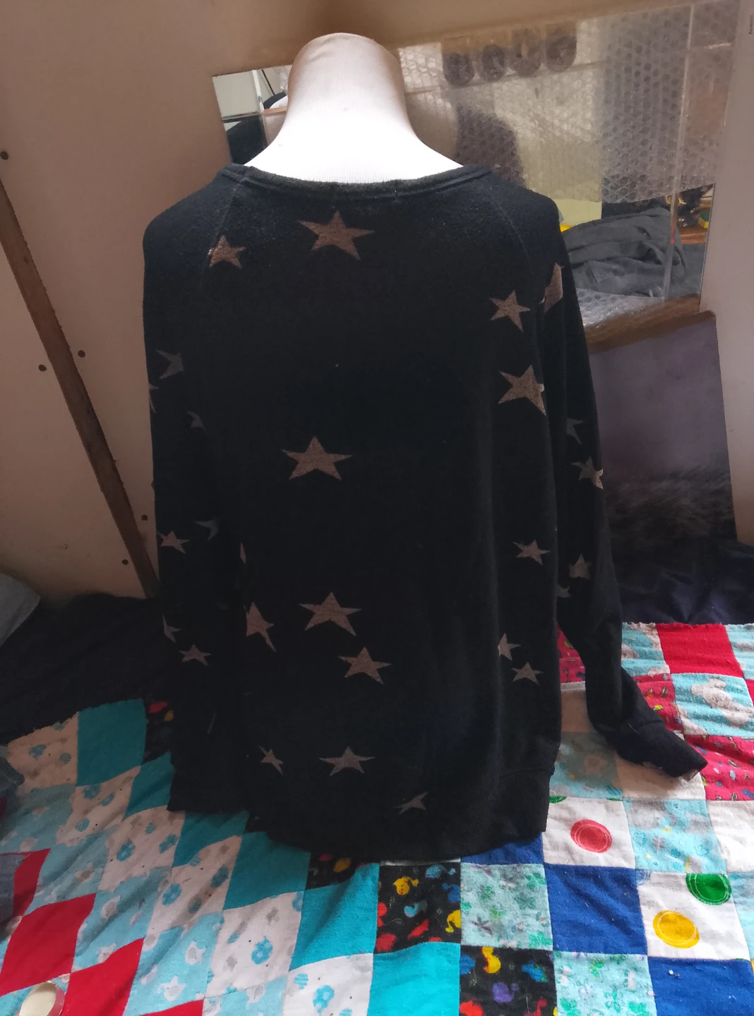 Buffalo David Bitton Black Star Print Long Sleeve Top Size L/G - photo 2