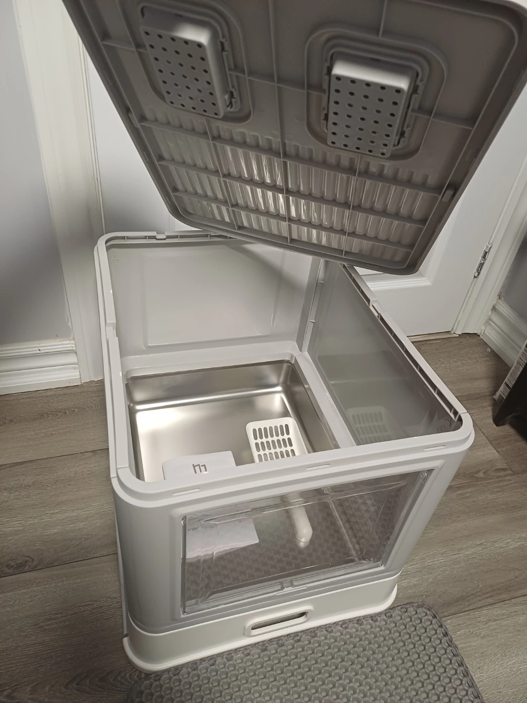 Large enclosed Cat Litter Box with Scoop - photo 3