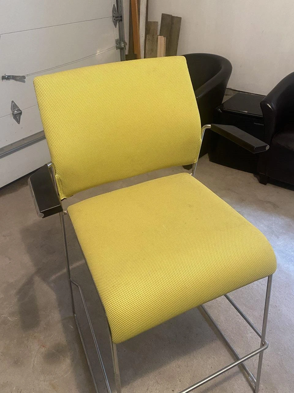 FREE - 4 Light Green modern bar stool chair - photo 5