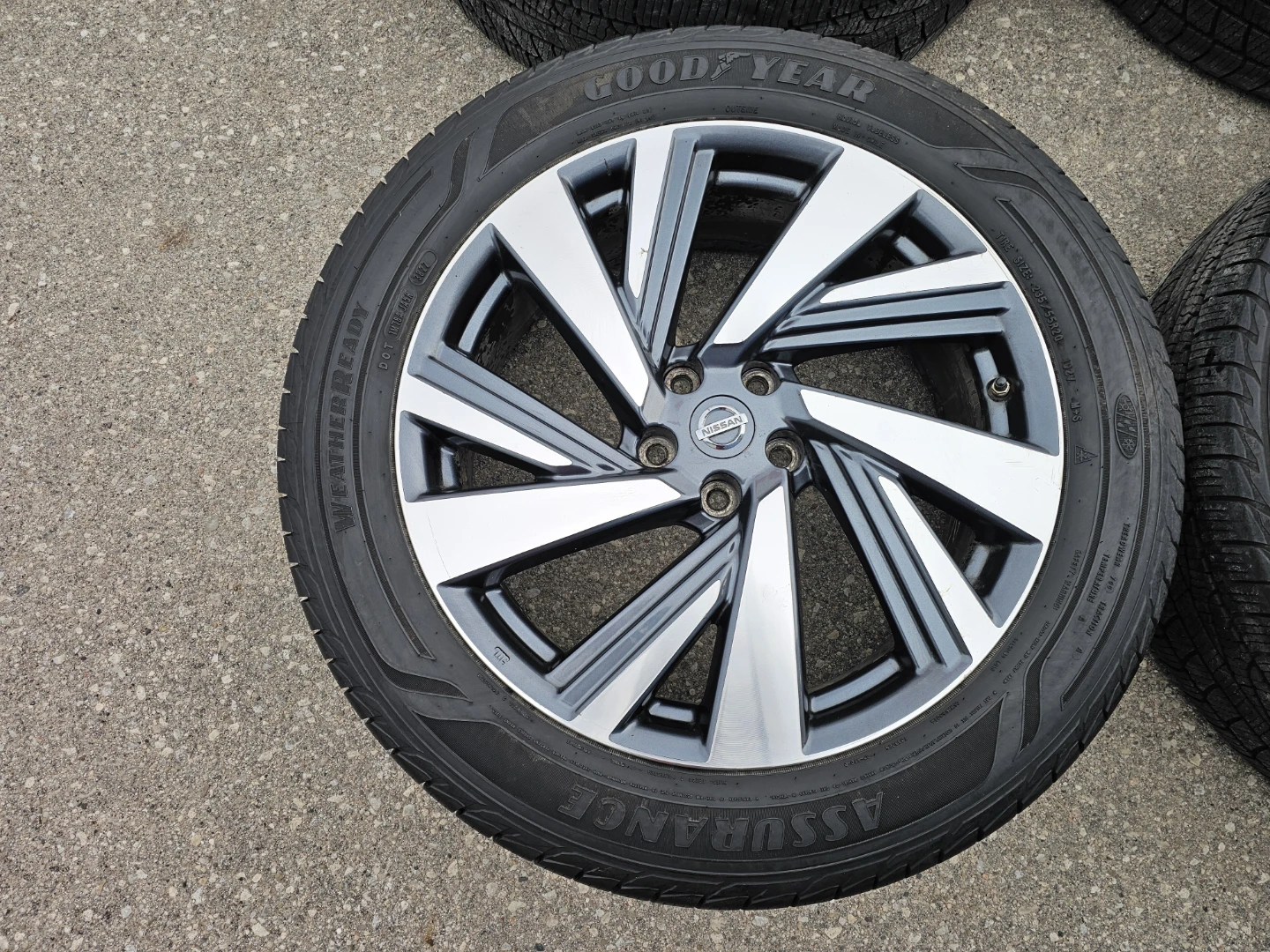 NISSAN MURANO O.E.M RIMS AND ALL WEATHER TIRES - photo 2