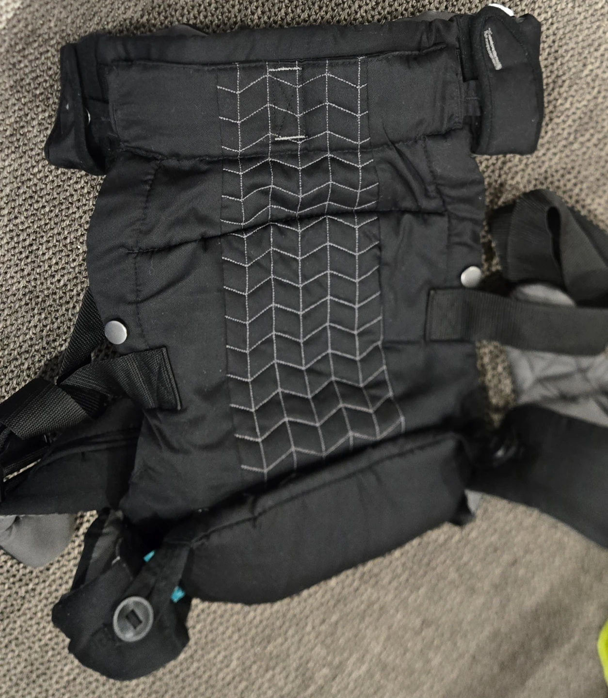 Infantino Baby Carrier Black 8-40lbs - photo 4