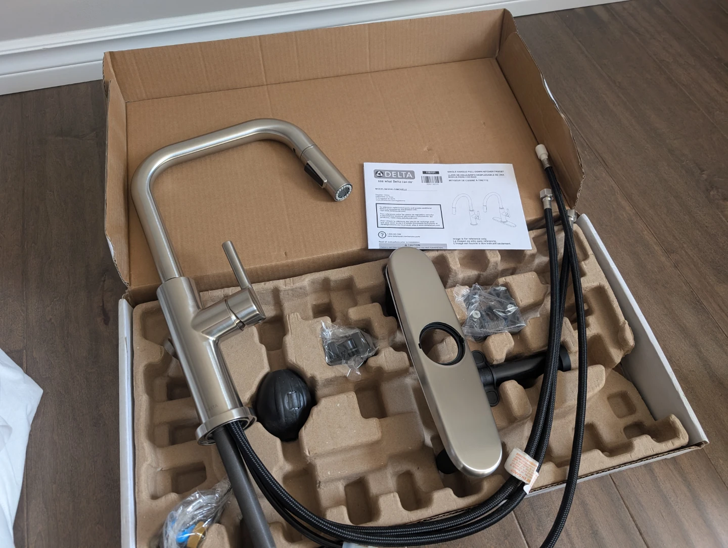 Brand New Delta Nicoli Kitchen Faucet For Sale - photo 4