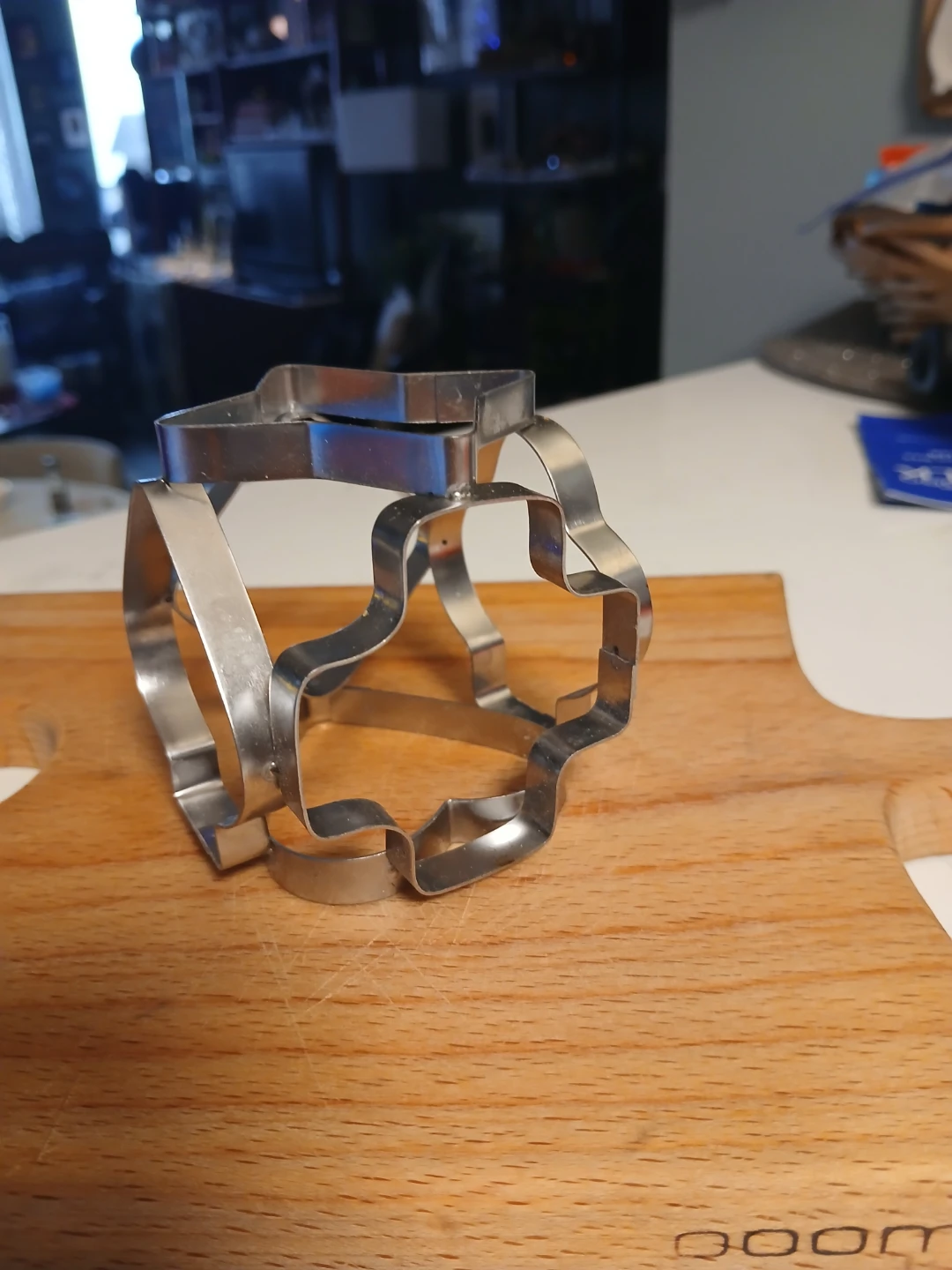Metal 🧡 Muti-Cookie Cutter Cube - Heart, Clover & More! - photo 2