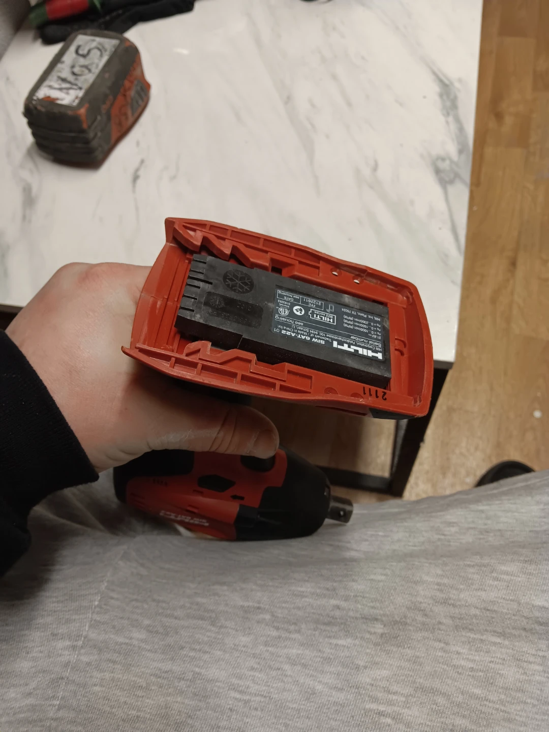 Hilti SIW 6AT-A22 Cordless Impact 3/4 impact Wrench - photo 2