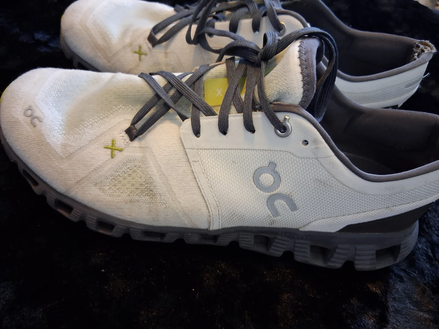 On Cloud Running Shoes - photo 2