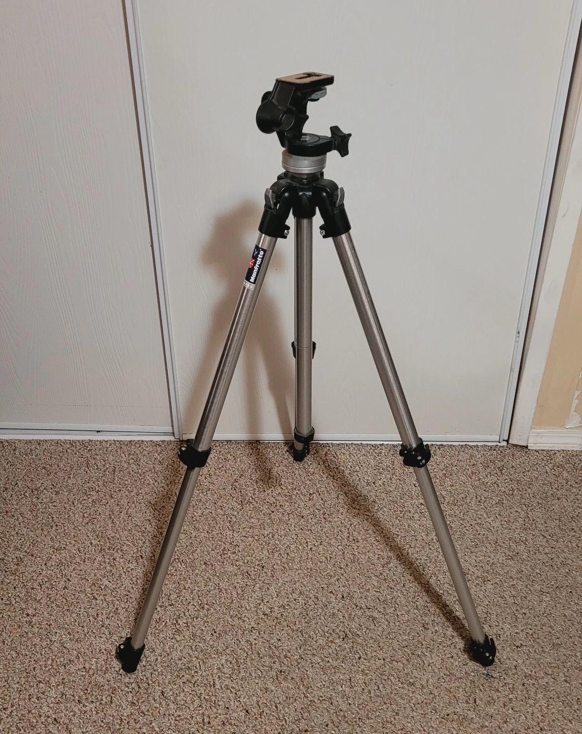 Manfrotto Tripod - photo 4