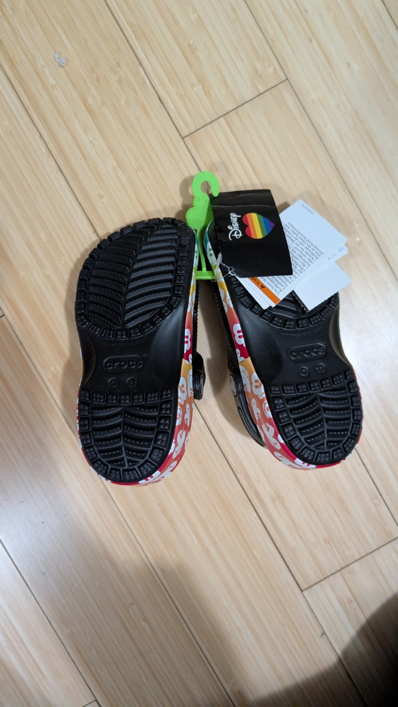 Crocs Classic Disney Rainbow Clog K Size 11 - photo 2
