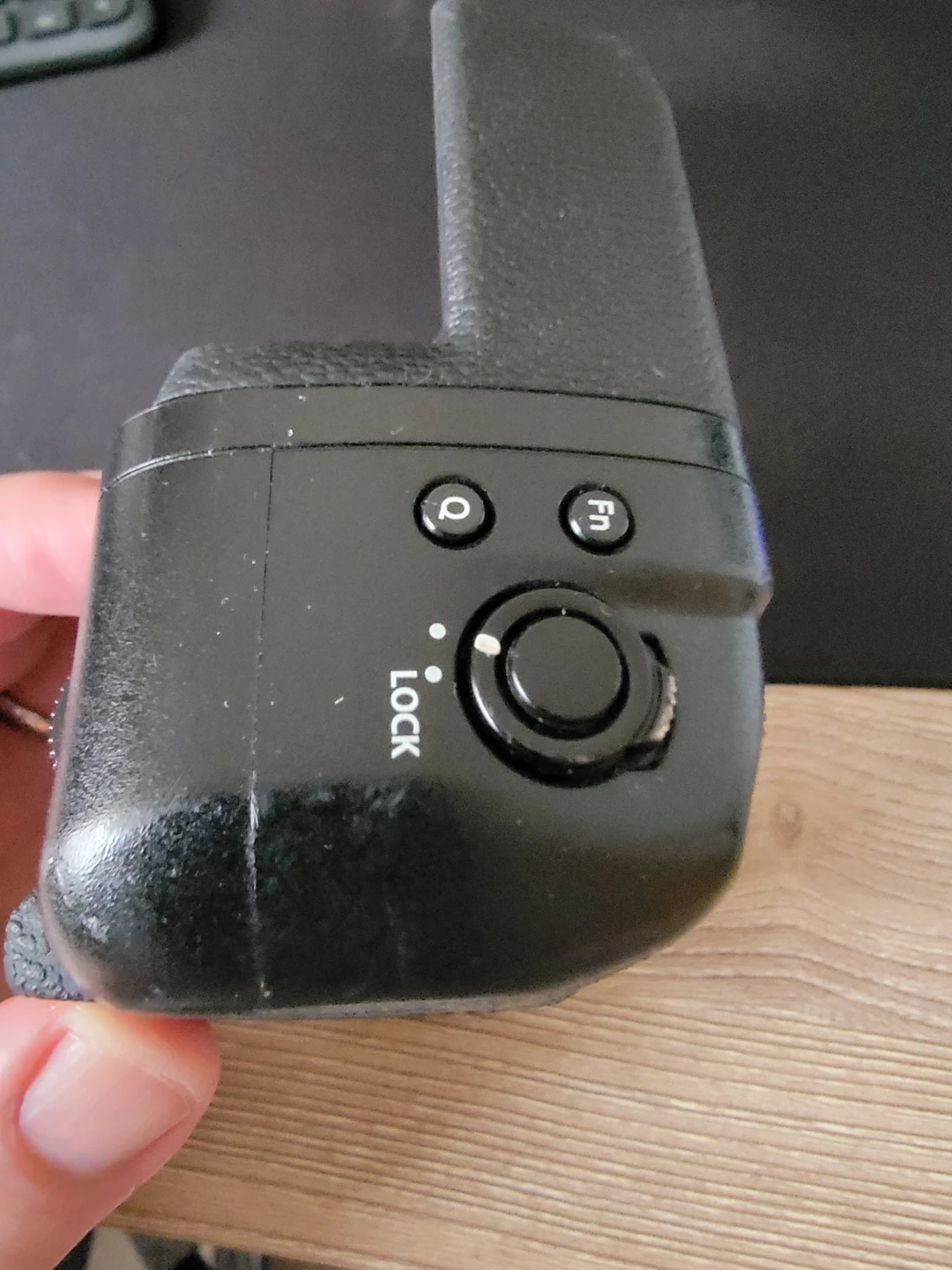 Fujifilm VG-XT3 Vertical Battery Grip - photo 3