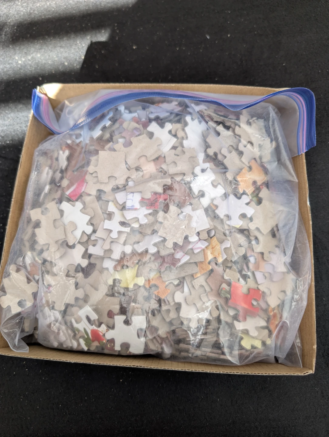 A Recipe For Murder Mystery Jigsaw Puzzle - 1000 Pieces - photo 3
