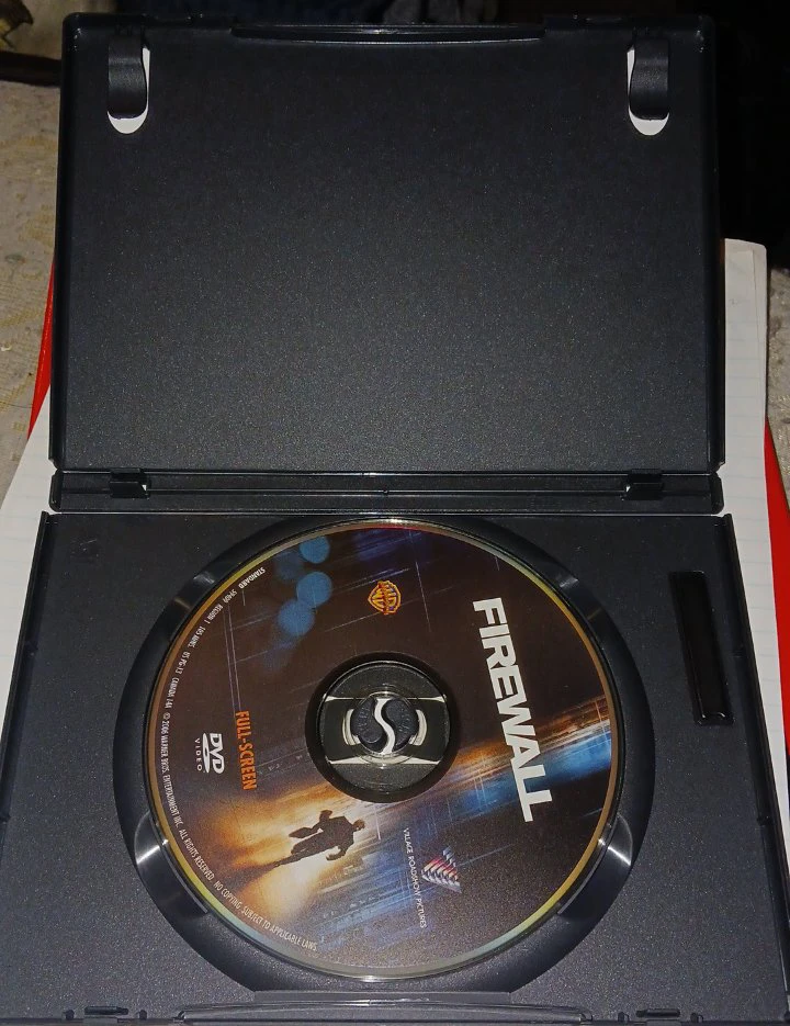 Firewall Full-Screen Edition DVD - photo 2