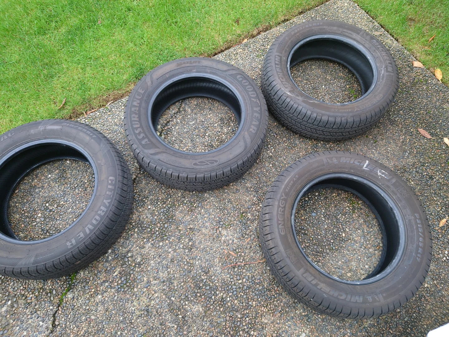 Goodyear Assurance Tire P215/65R17 - photo 2
