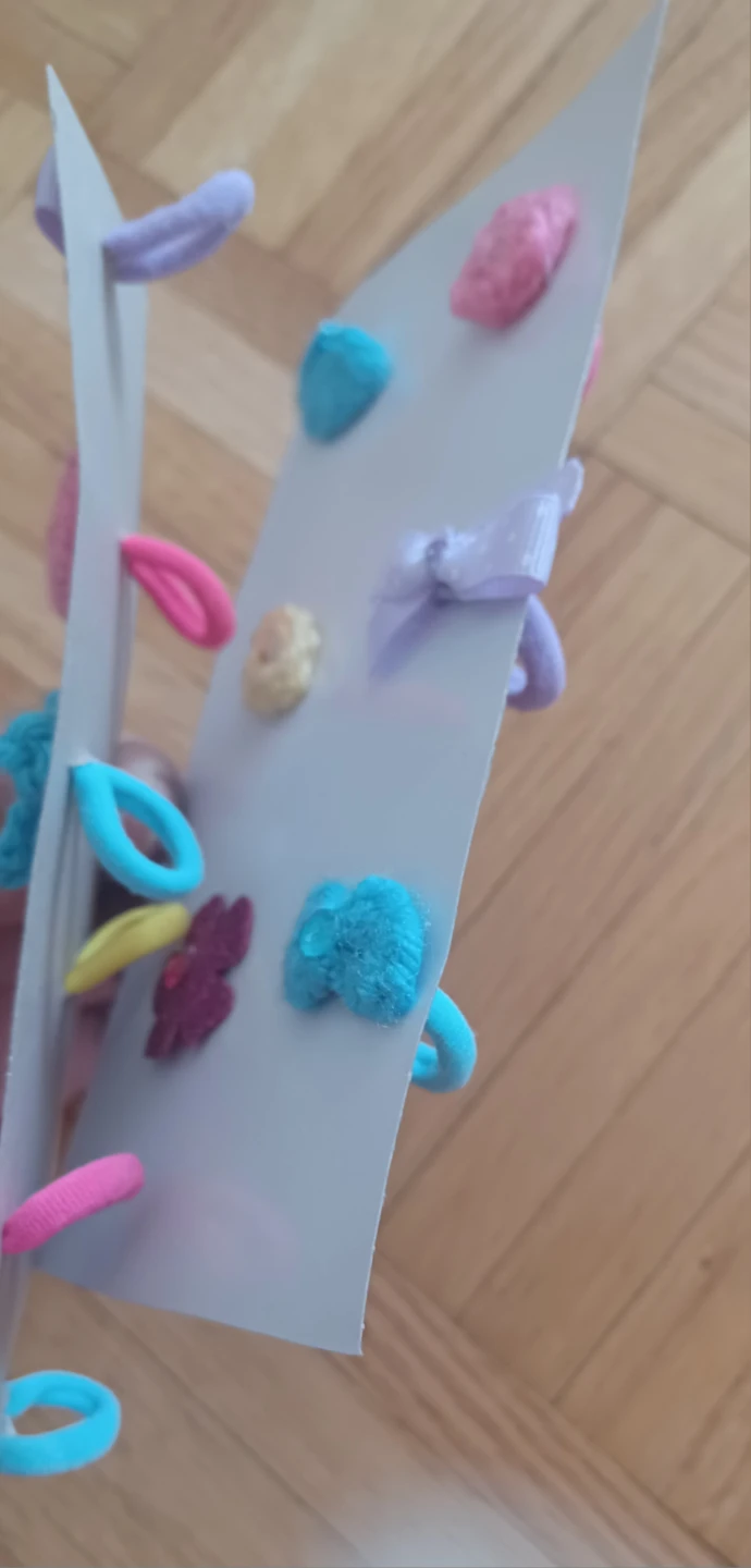 Assorted Hair Accessories - photo 4