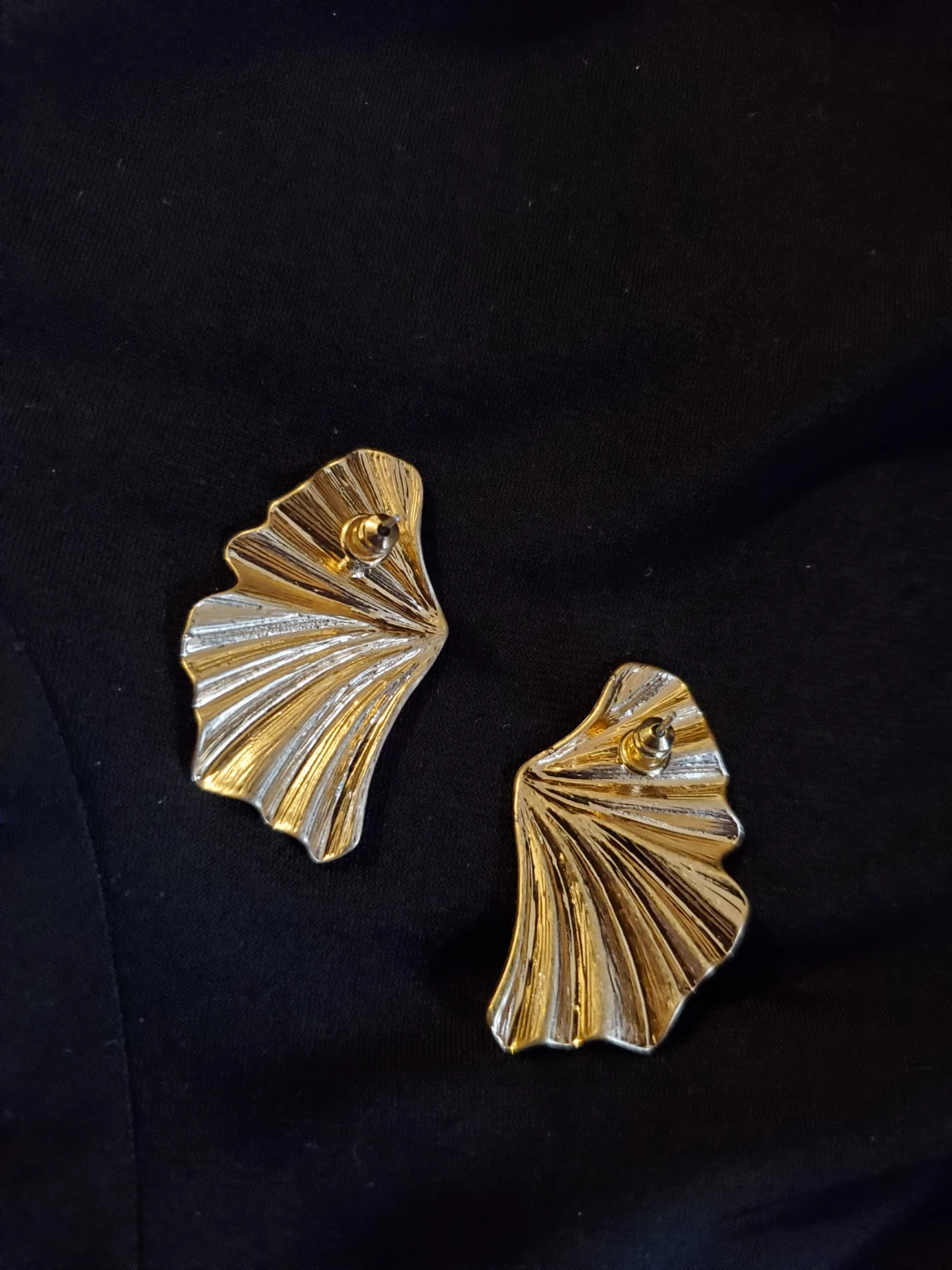 Gold Fan Shape Clip-On Earrings - photo 2