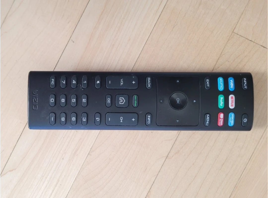 VIZIO 40-inch TV with Remote (V405-G9) - photo 2