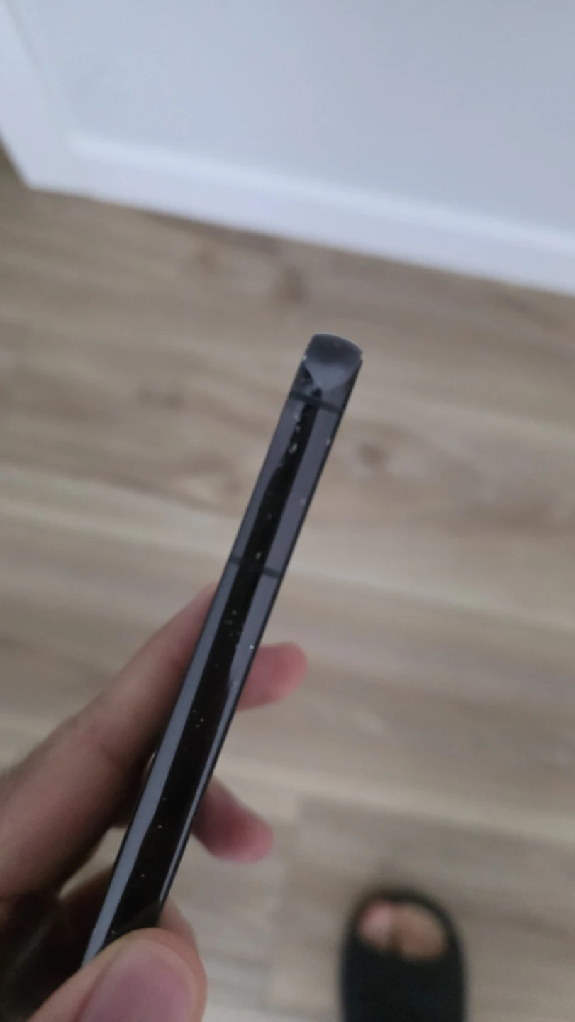 Samsung Galaxy S22 Black Smartphone - photo 3