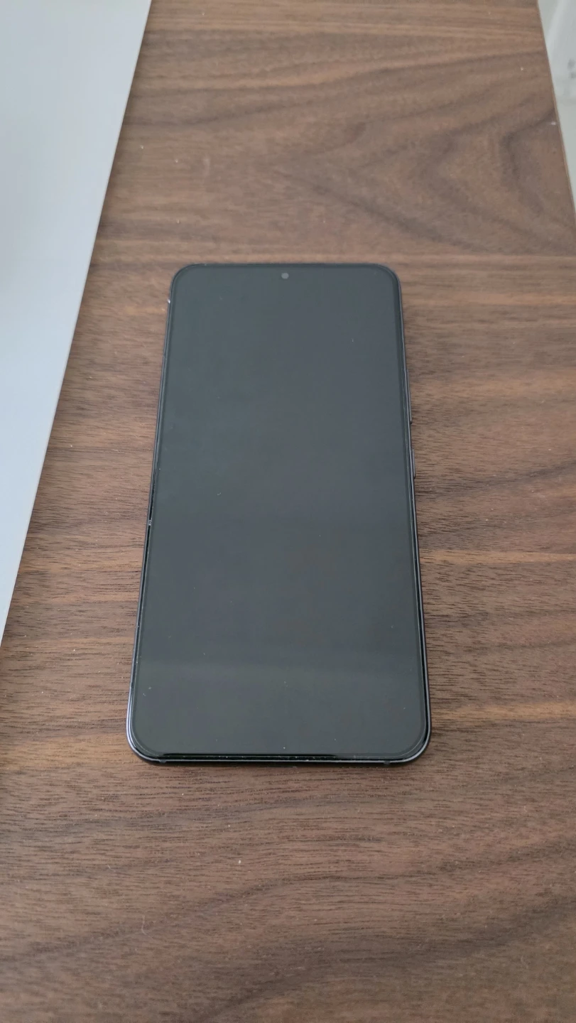 Samsung Galaxy S22 Black Smartphone - photo 4