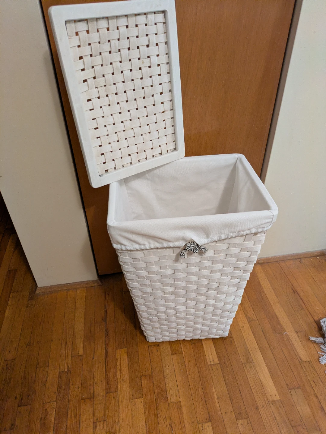 White Woven Laundry Hamper with Lid - photo 2