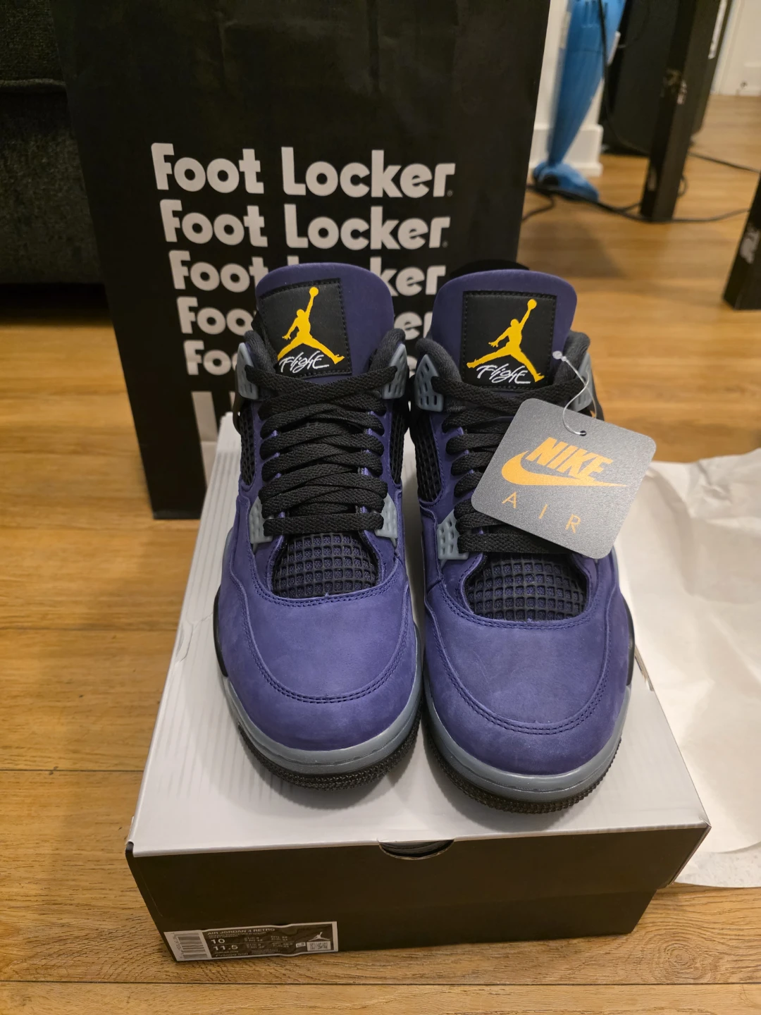 Air Jordan 4 Lakers