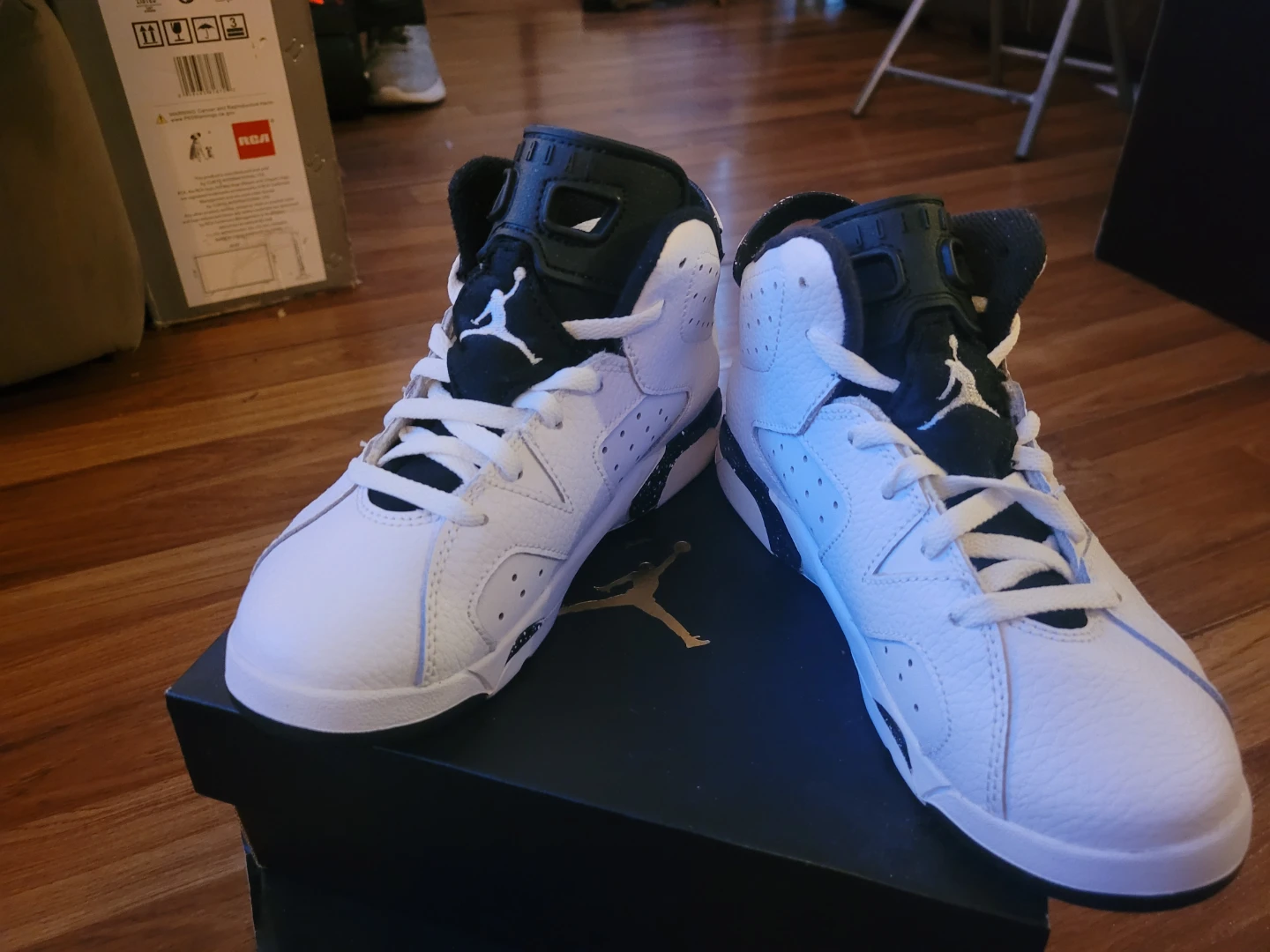 Children's Air Jordan 6 Retro TD White Black Speckled Sneakers - photo 5