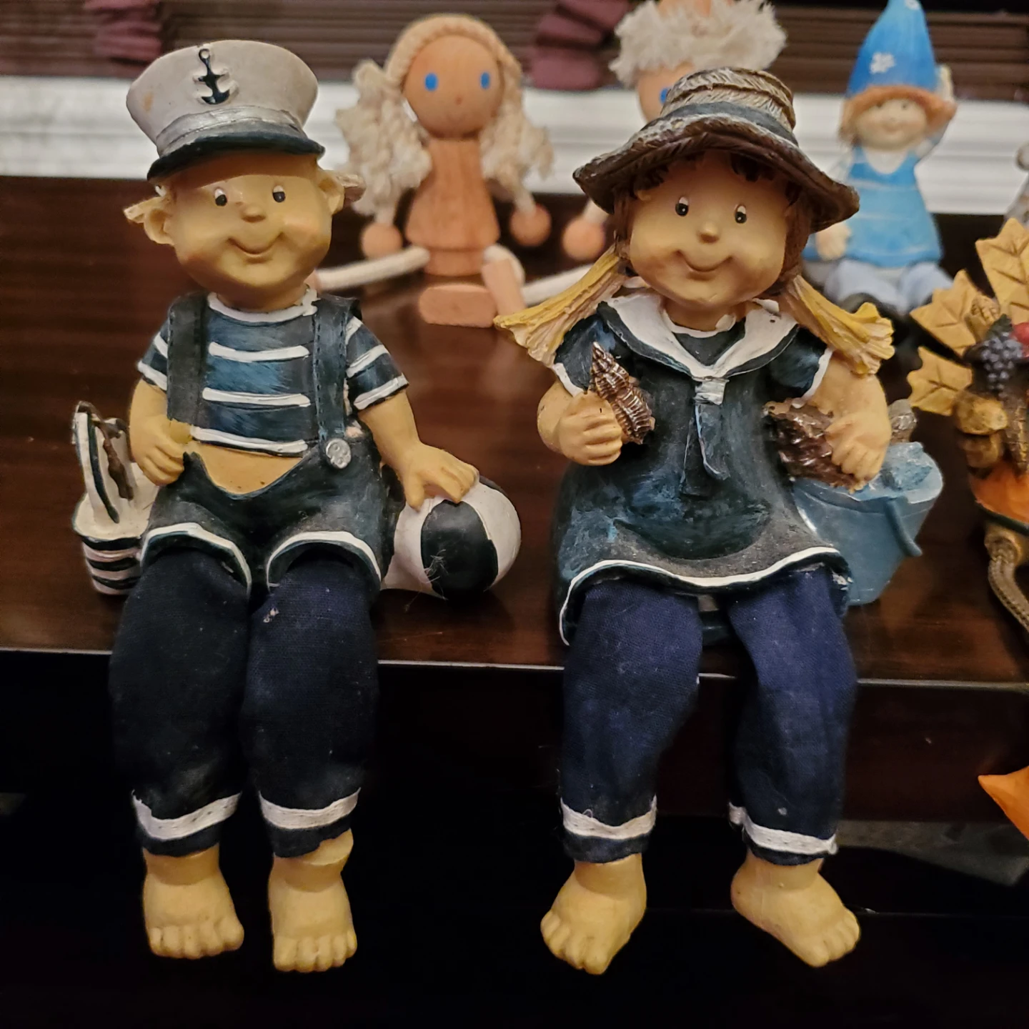Vintage Collectibles 8 Piece Shelf Sitter Figurines - photo 2
