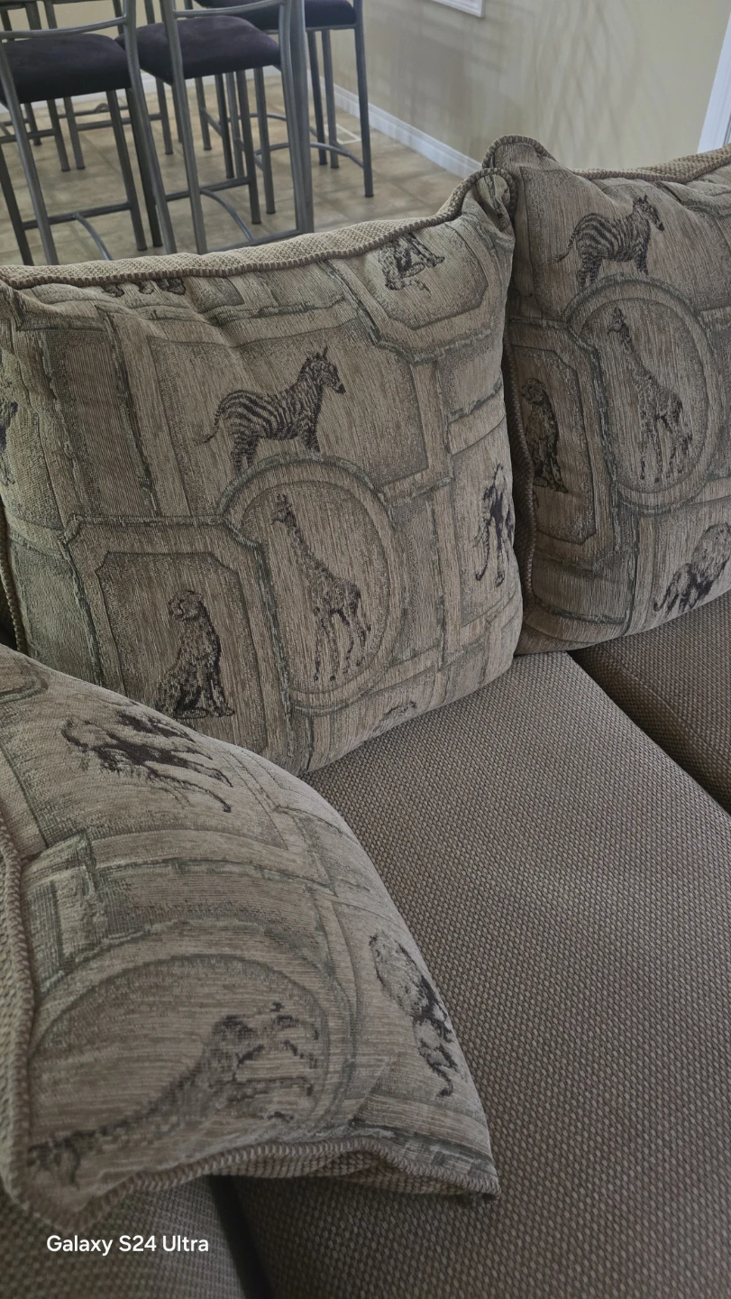Sectional Sofa with Decorative Pillows - photo 2
