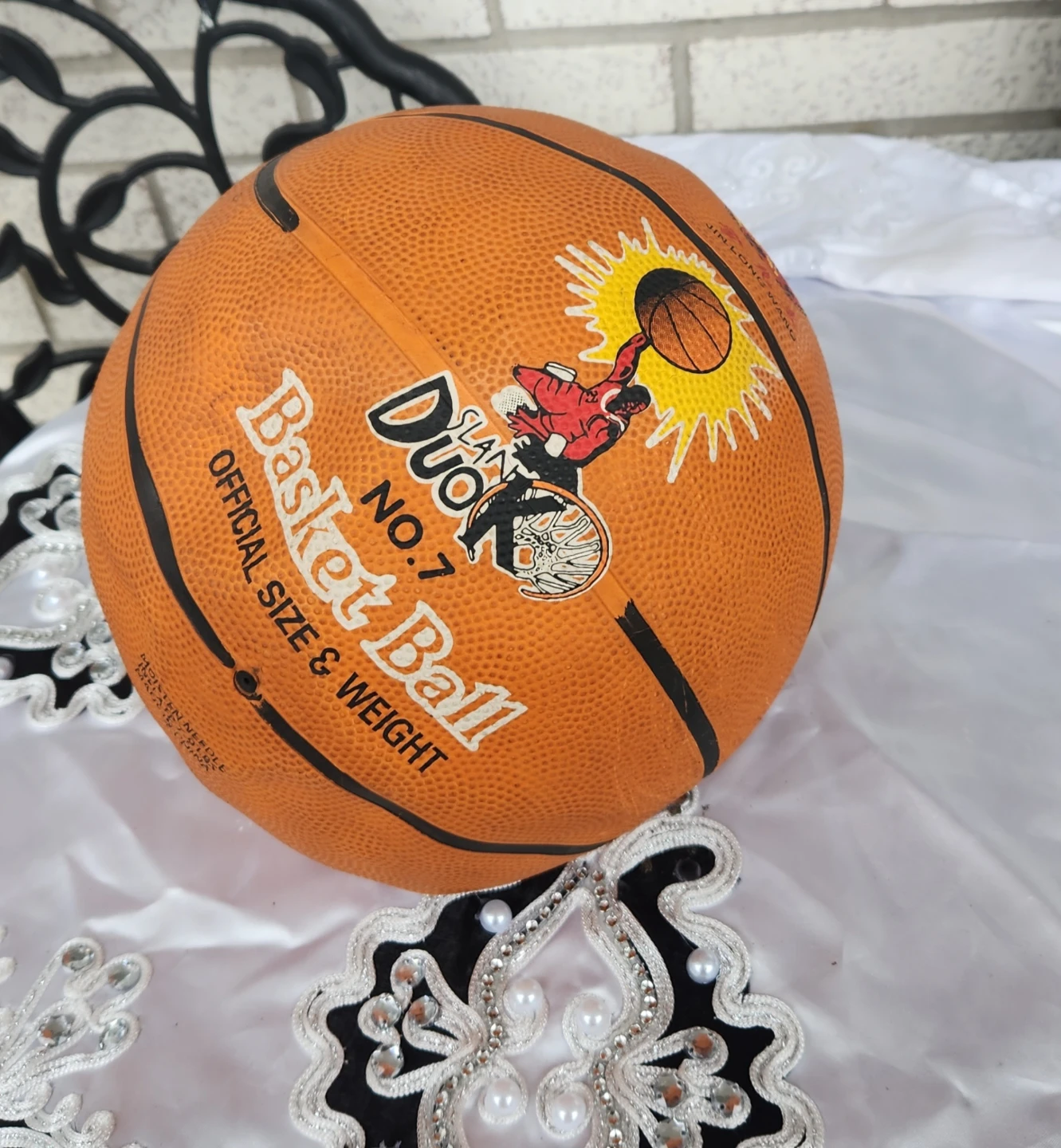 Duo No. 7 Official Size & Weight Basketball