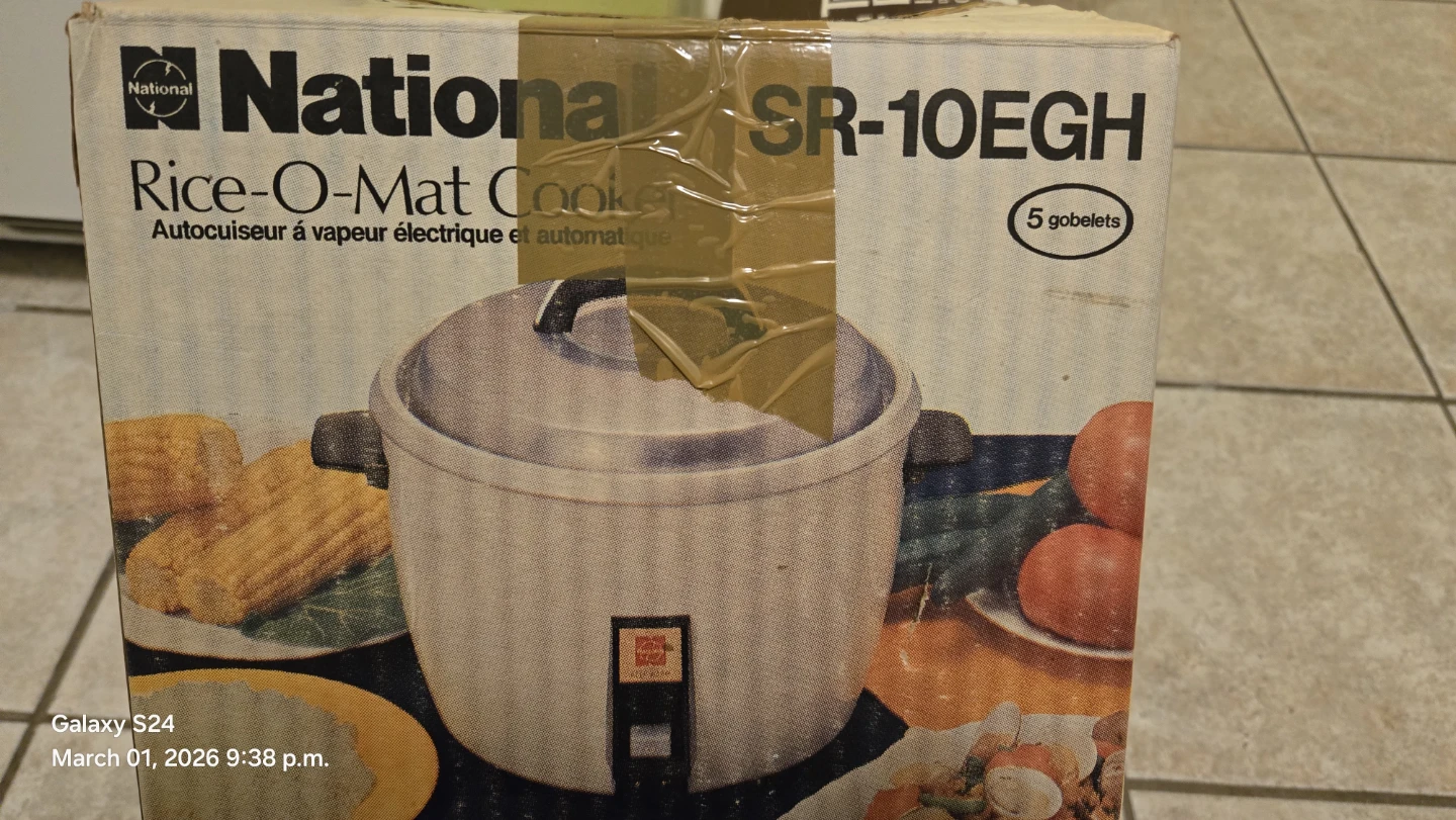 National Rice-O-Mat SR-10EGH Rice Cooker