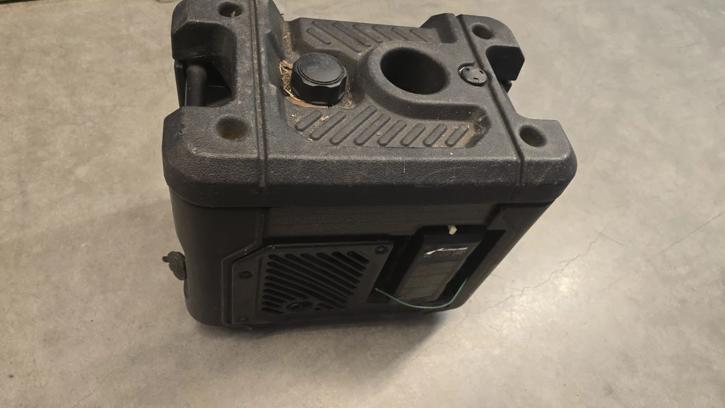 Coleman Powermate 1850 Mega Pulse (Parts/Faulty)  Generator - photo 4