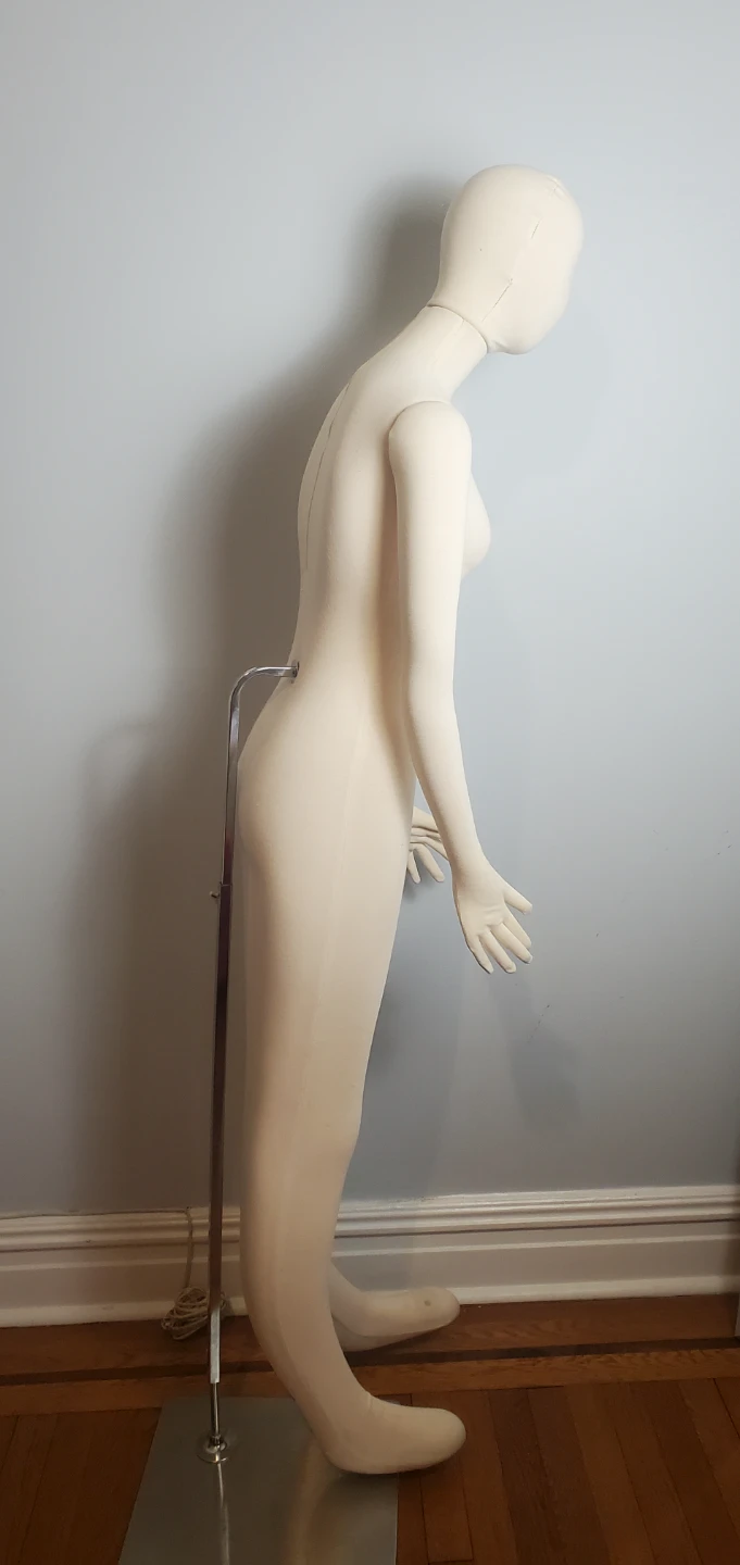 Flexible Female Mannequin - photo 3