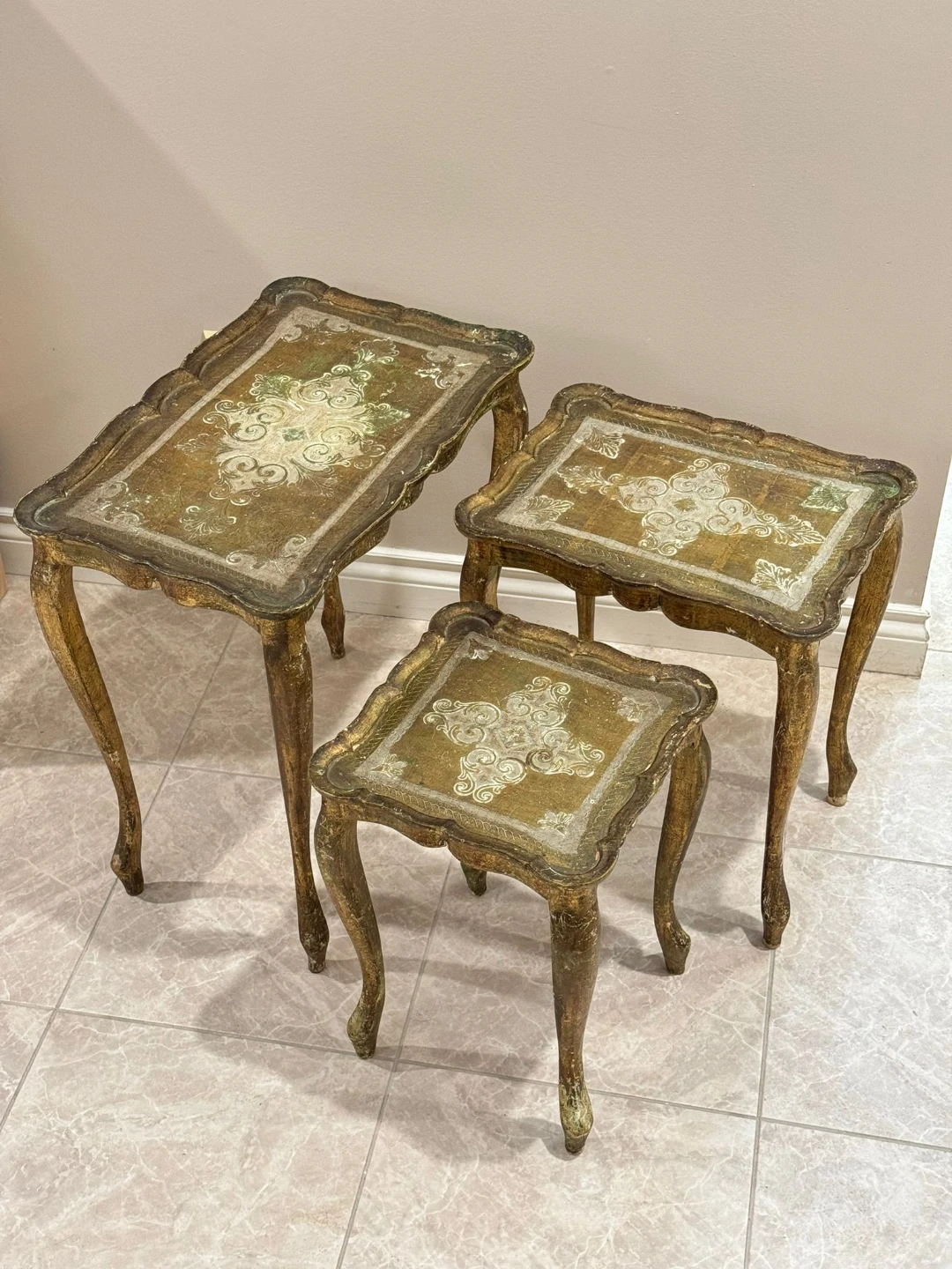 🥕 Vintage Florentine Nesting Side Tables Set - photo 3