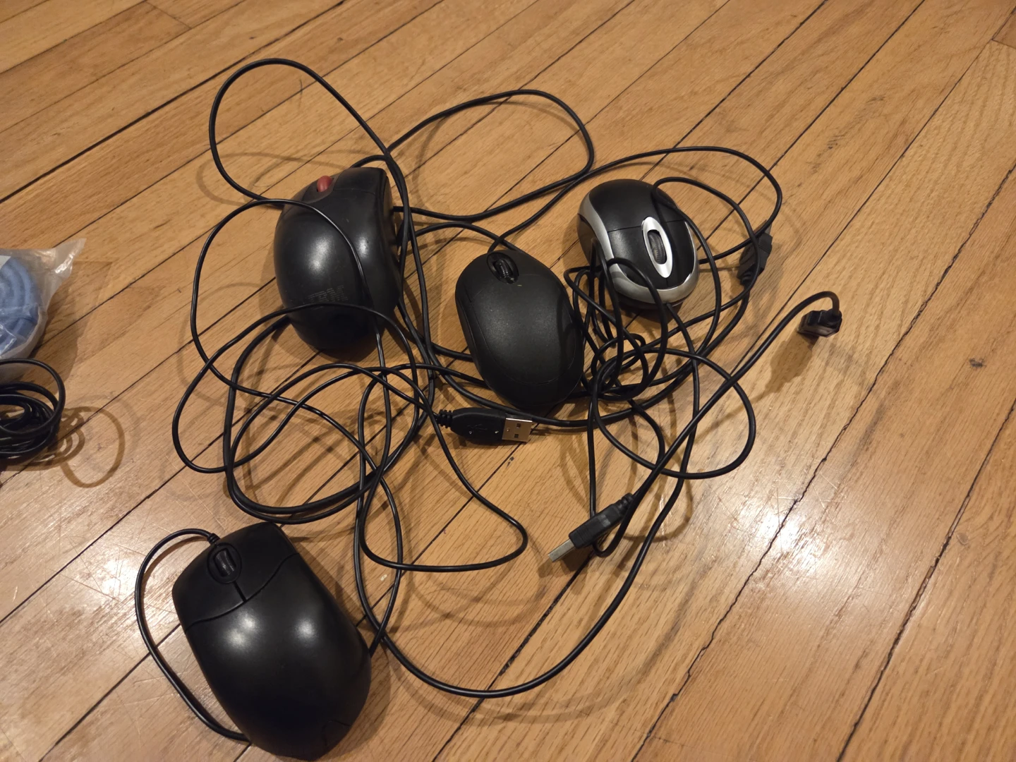 MIX OF MEDIA CABLES - photo 5
