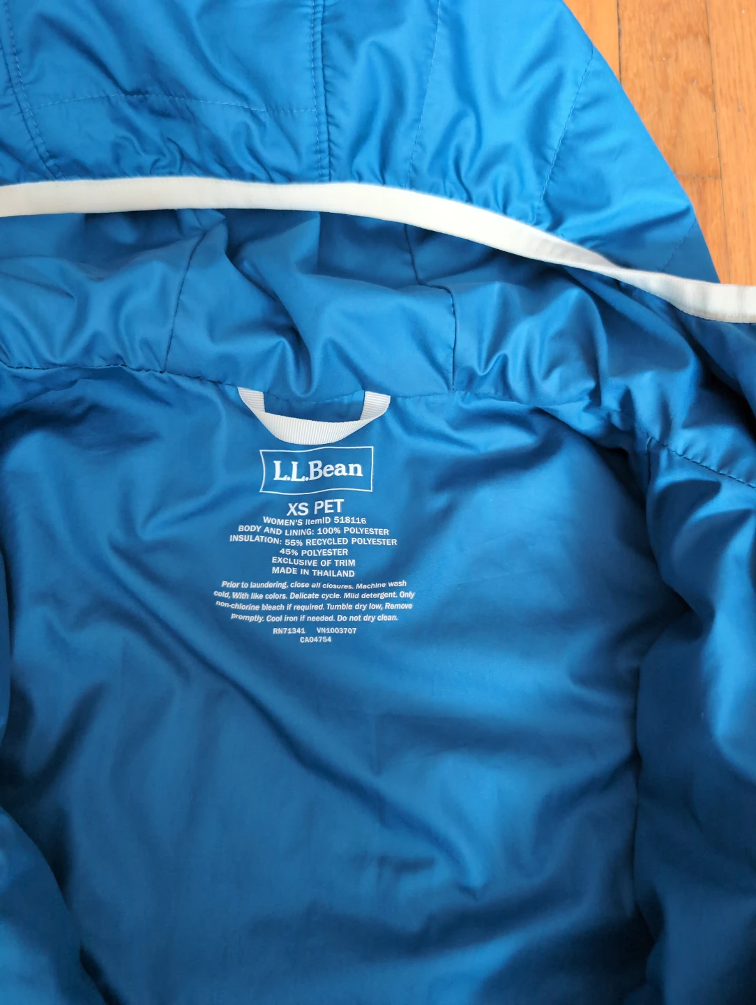 LLBean Classic Puffer Hooded Jacket - photo 3