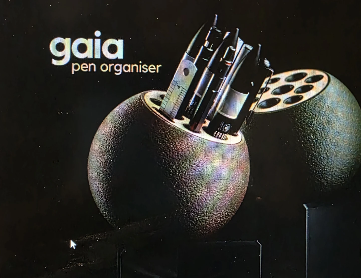 Gaia Pen Organizer