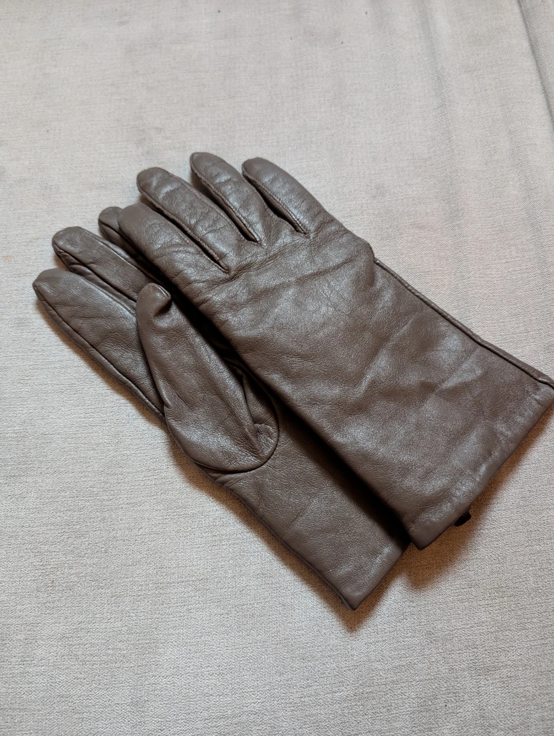 NEW - LG Women's Leather Gloves