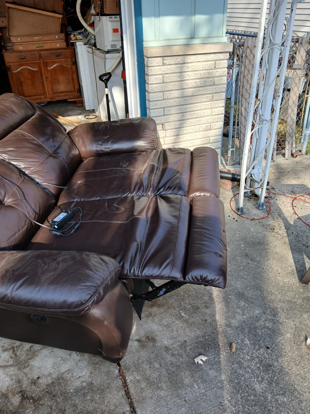 Brown Leather Power Reclining Loveseat - photo 2
