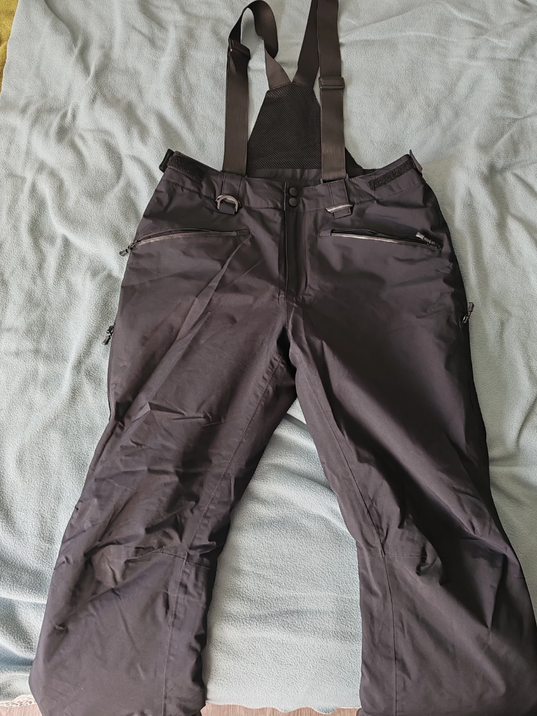 Ski Clothing Bundle - photo 3
