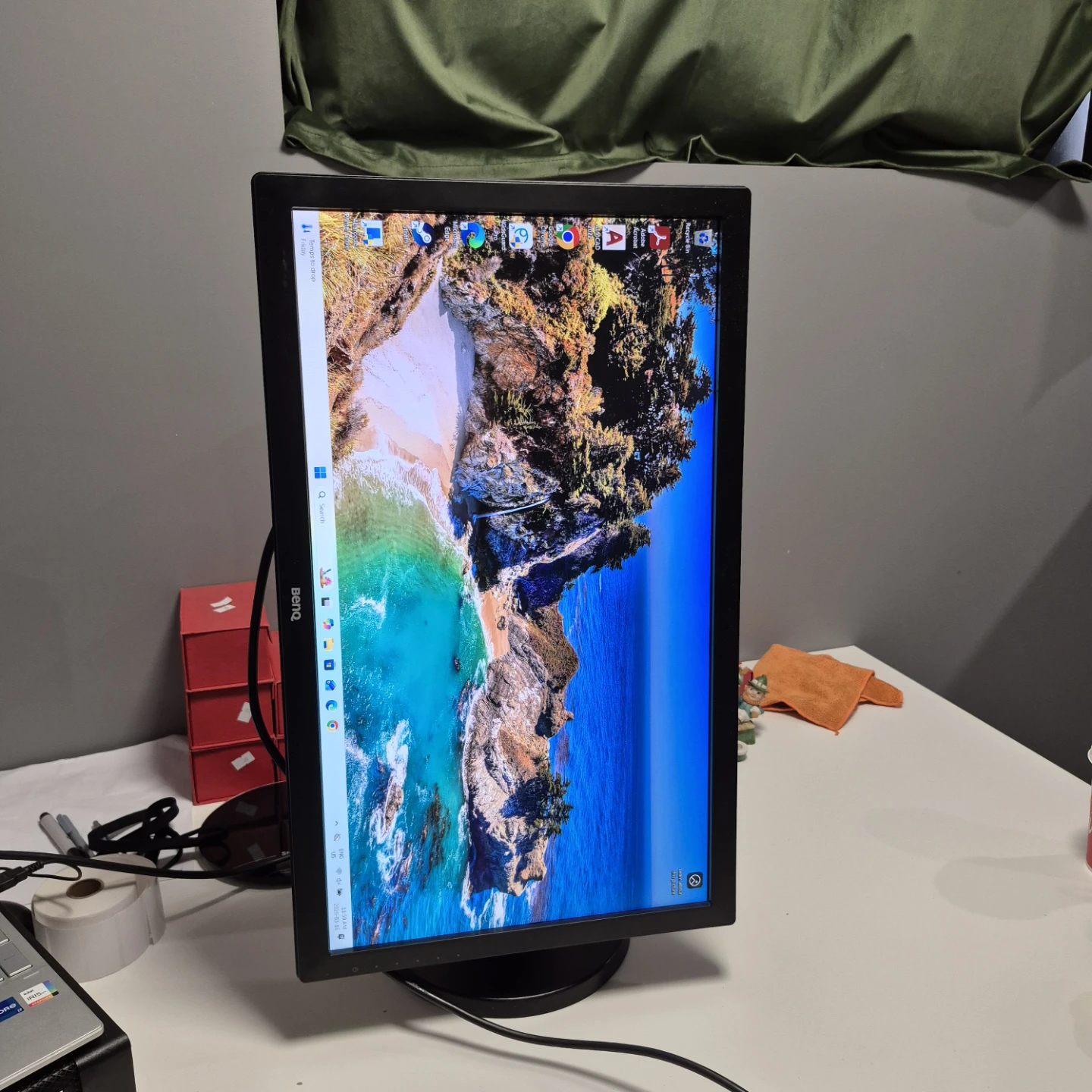 BENQ 24inch computer monitor( HDMI included) - photo 2
