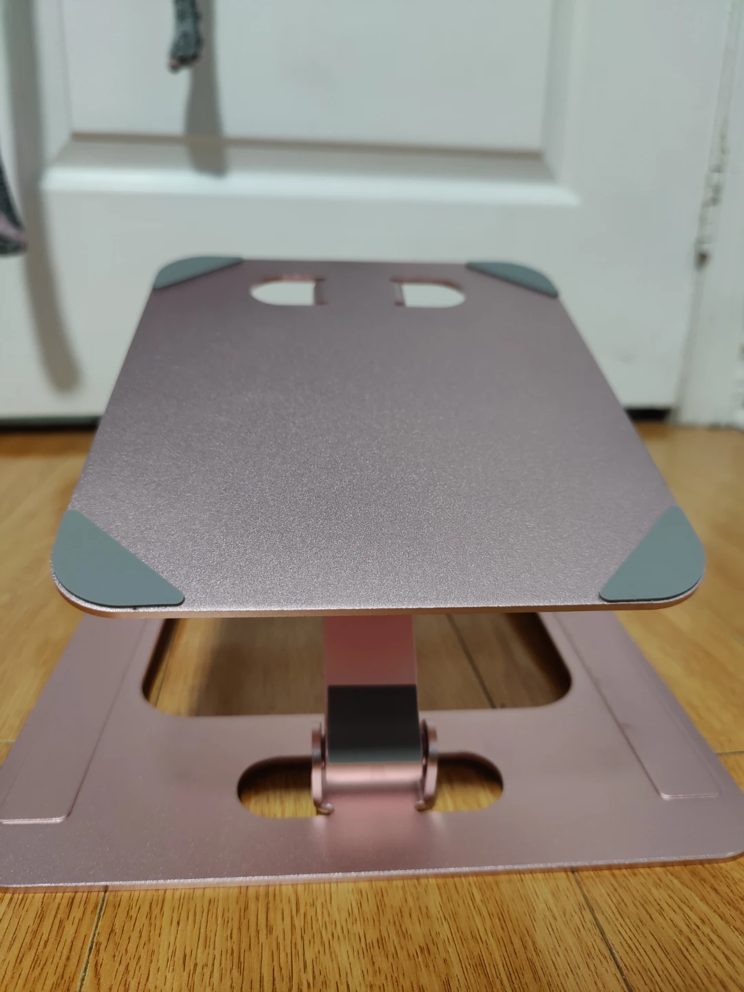 Pink Adjustable Aluminum Laptop Stand - photo 2