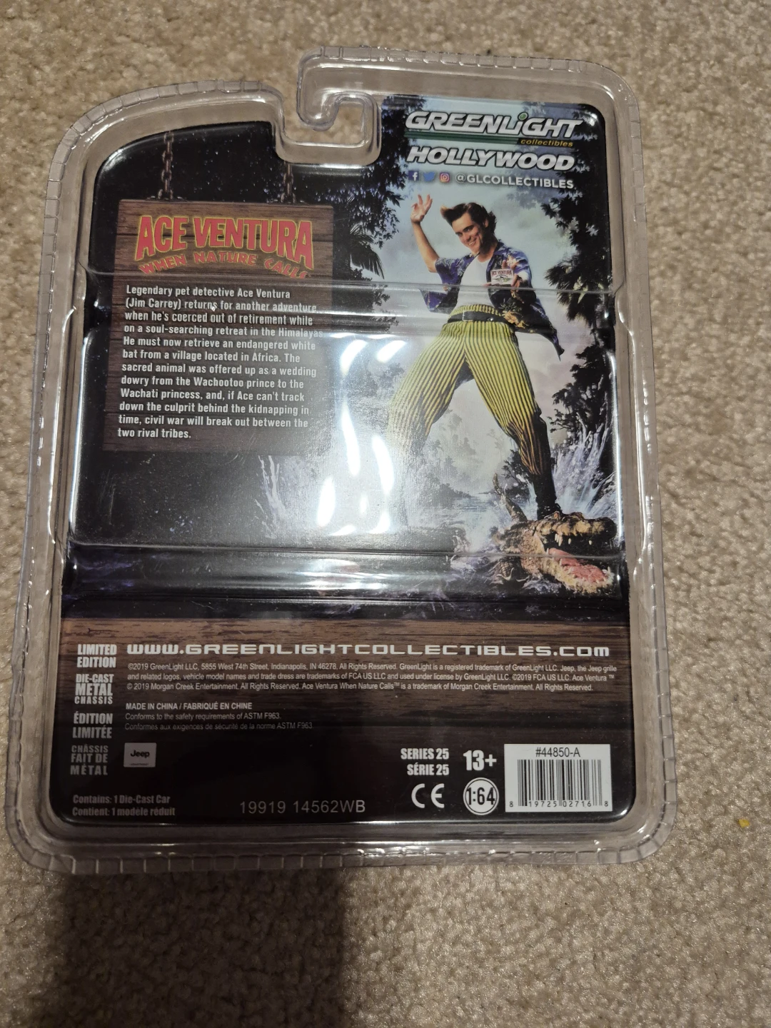 Greenlight Ace Ventura 1976 Jeep CJ-7 Die-Cast Car - photo 2